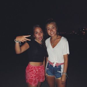 Meet your Posher, Julia